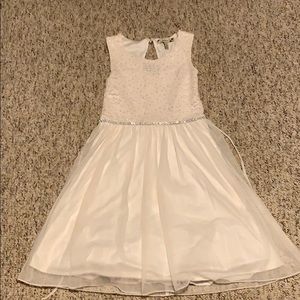 Girls ivory dress.